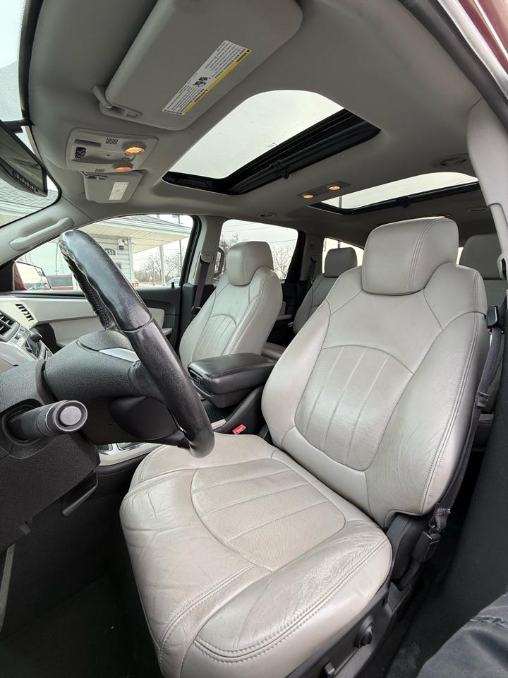 Chevrolet Traverse LTZ AWD 2011