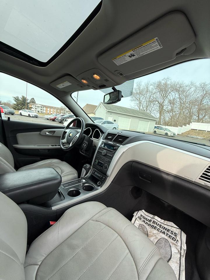 Chevrolet Traverse LTZ AWD 2011