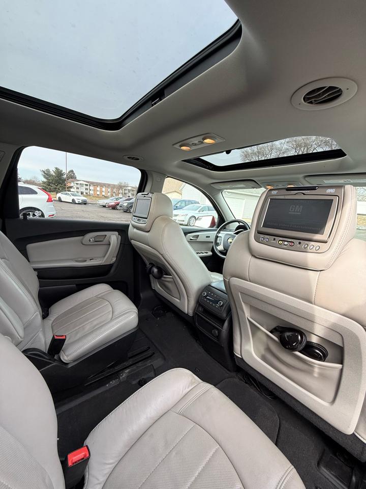 Chevrolet Traverse LTZ AWD 2011