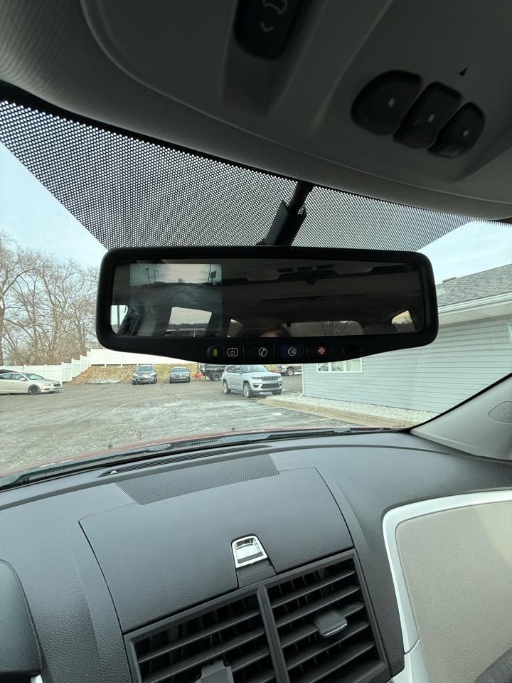 Chevrolet Traverse LTZ AWD 2011