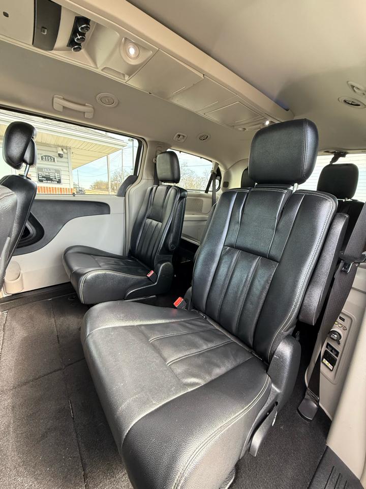 Chrysler Town & Country Touring 2014