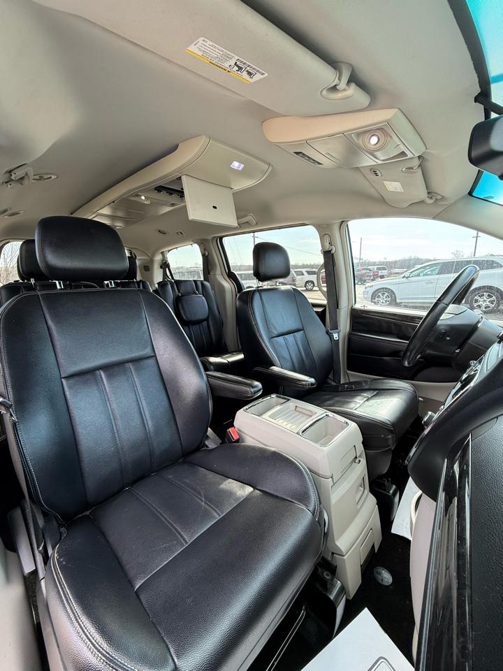 Chrysler Town & Country Touring 2014