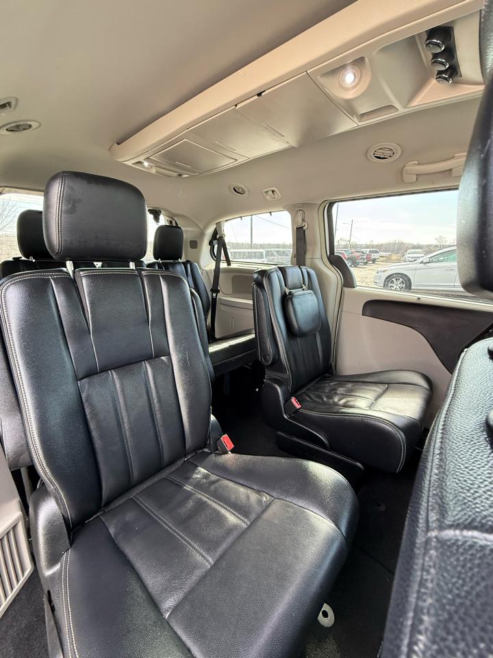 Chrysler Town & Country Touring 2014