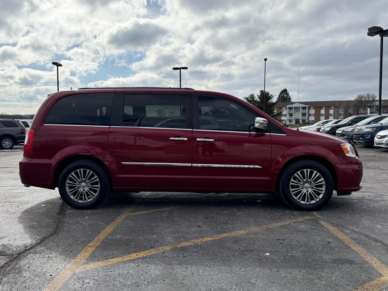 Chrysler Town & Country Touring-L 2014