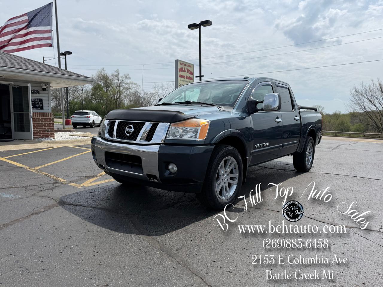 Nissan Titan SV Crew Cab 4WD 2013