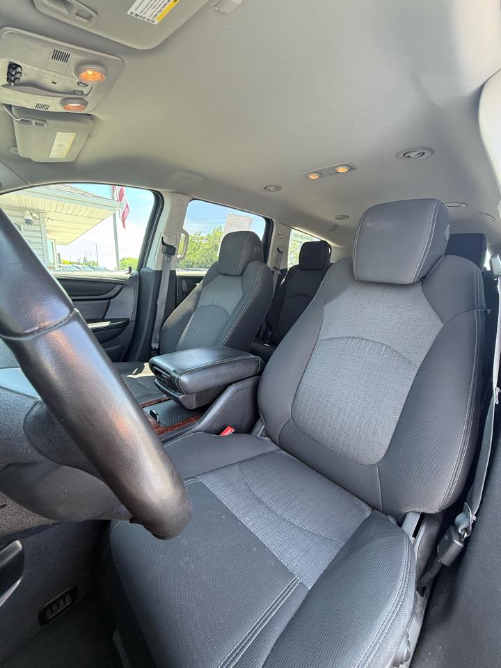 Chevrolet Traverse 1LT FWD 2014