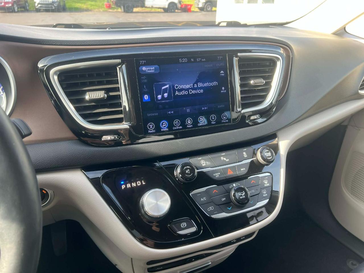 Chrysler Pacifica Touring-L Plus 2017