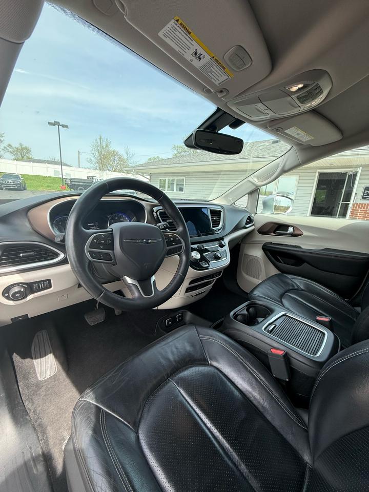 Chrysler Pacifica Touring-L Plus 2017