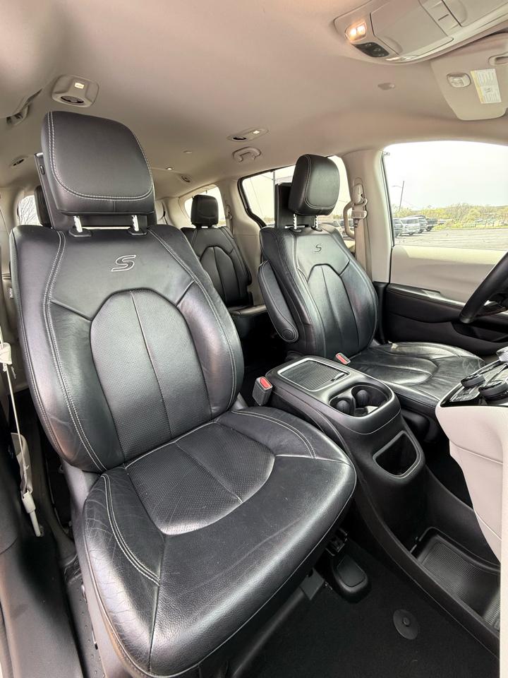 Chrysler Pacifica Touring-L Plus 2017