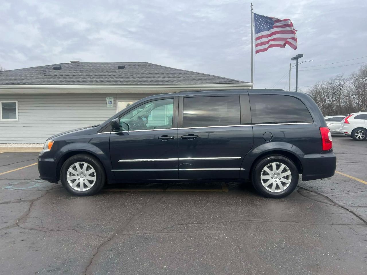 Chrysler Town & Country Touring 2013