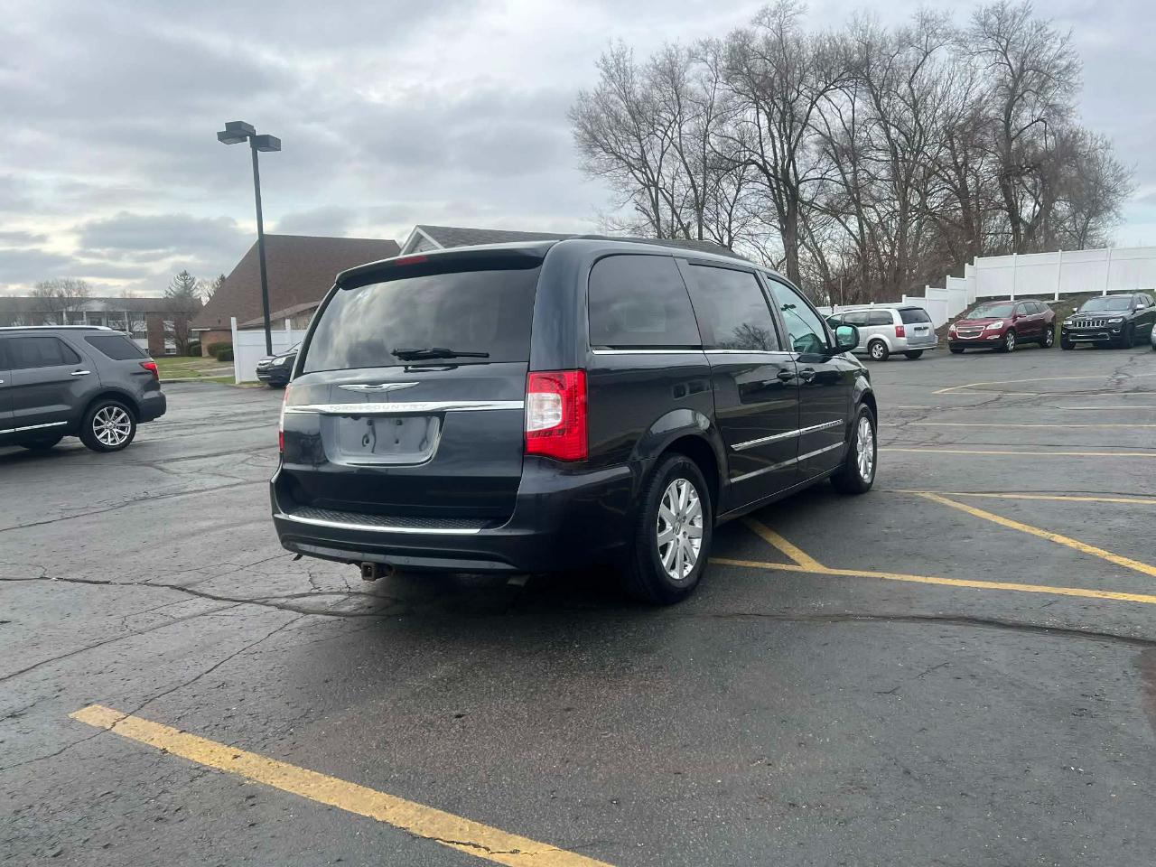 Chrysler Town & Country Touring 2013