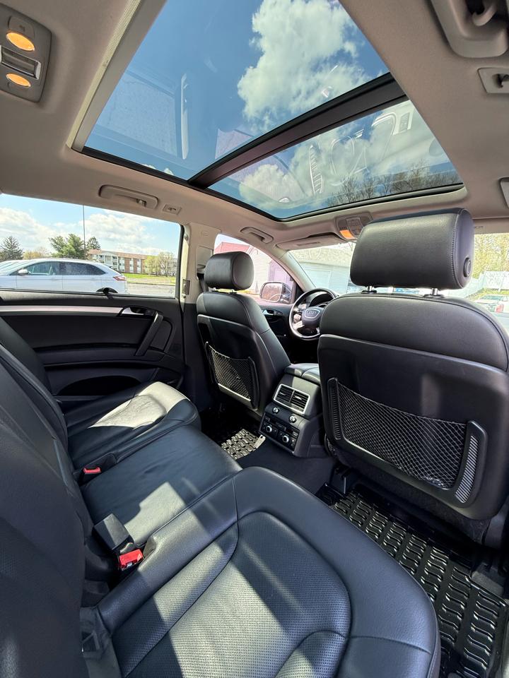 Audi Q7 3.0T Premium Plus quattro 2015