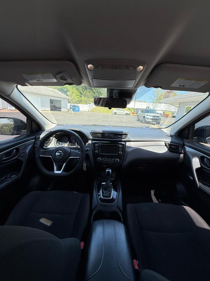 Nissan Rogue Sport S 2020