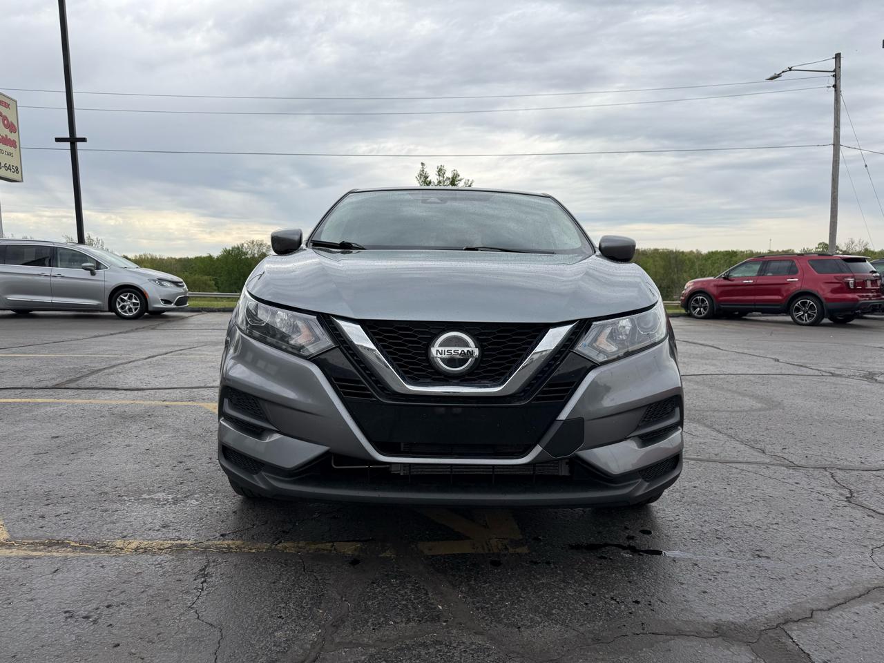 Nissan Rogue Sport S 2020