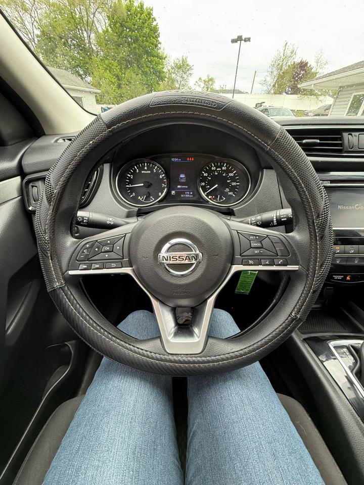 Nissan Rogue Sport S 2020