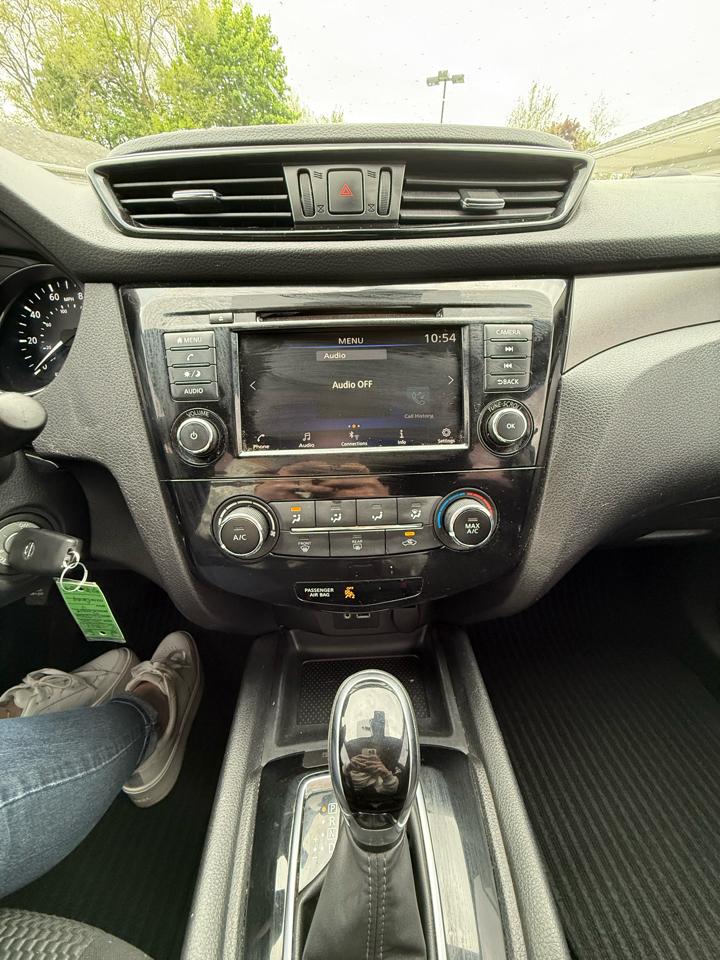 Nissan Rogue Sport S 2020