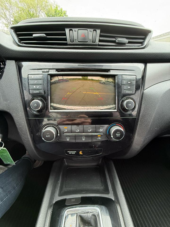 Nissan Rogue Sport S 2020
