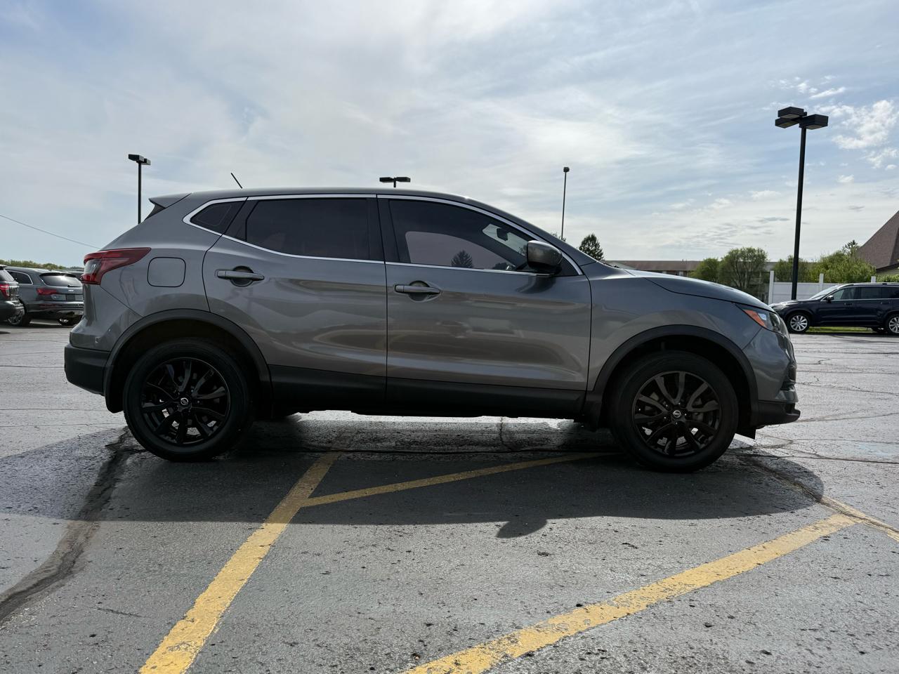 Nissan Rogue Sport S 2020