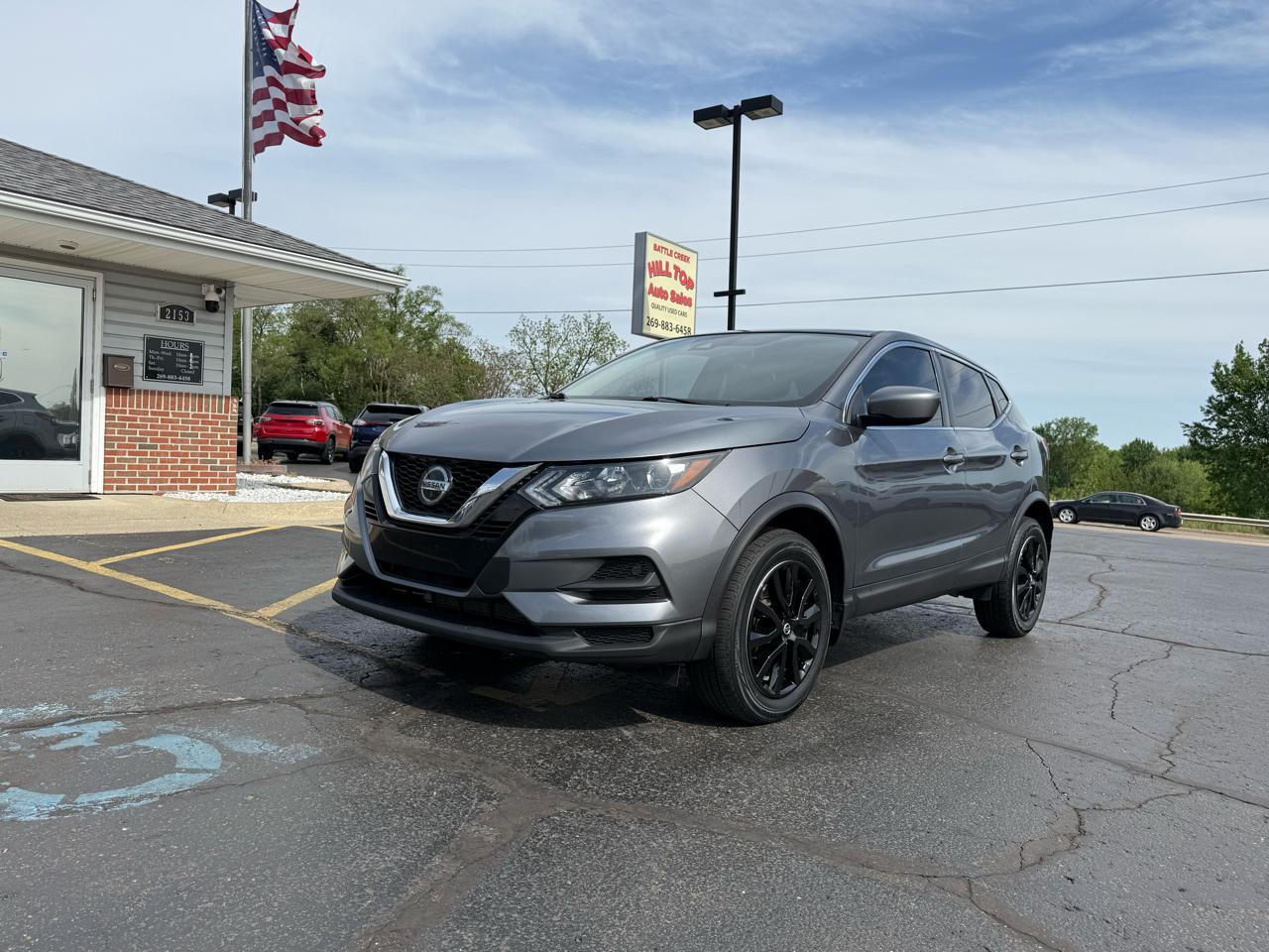 Nissan Rogue Sport S 2020