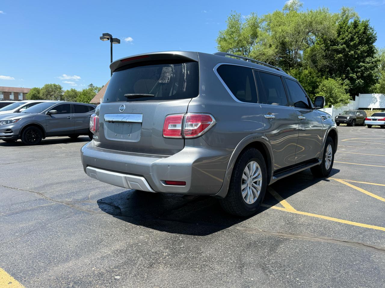 Nissan Armada SV AWD 2017