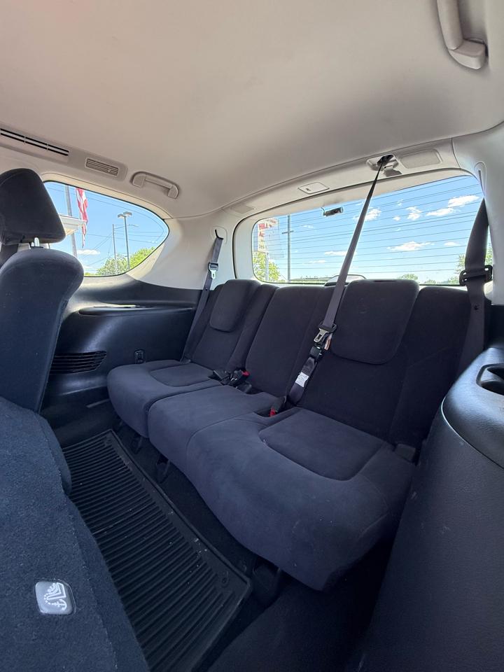 Nissan Armada SV AWD 2017
