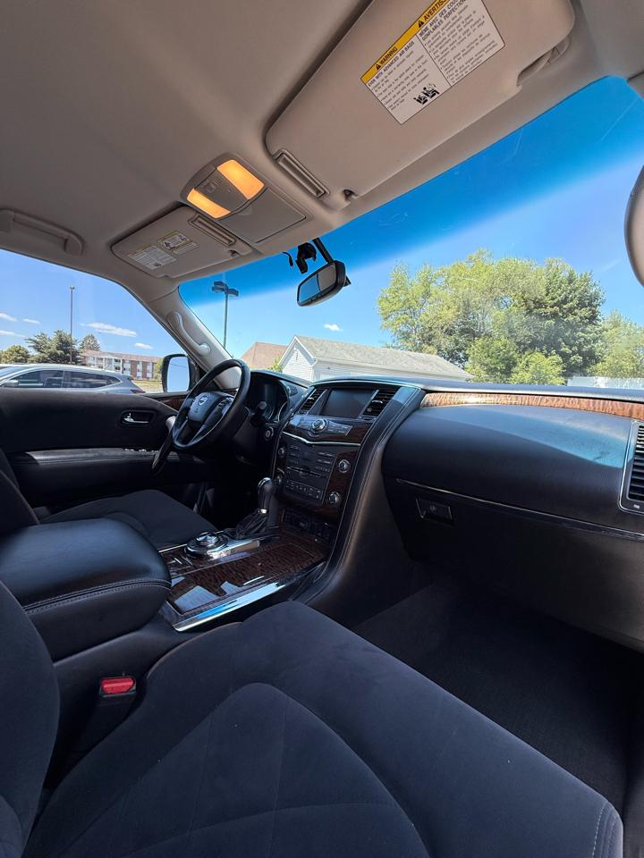 Nissan Armada SV AWD 2017