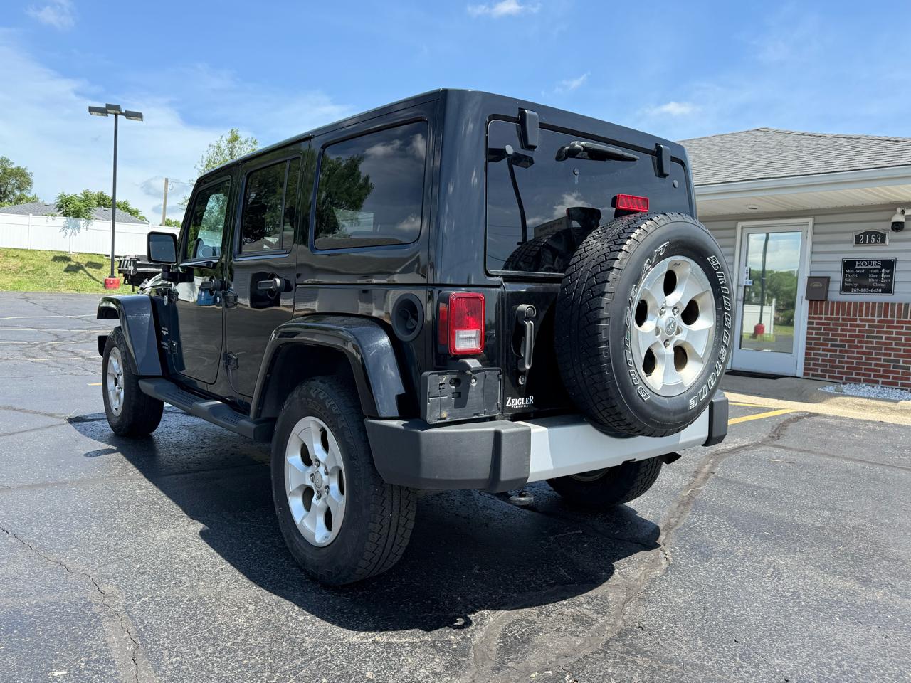 Jeep Wrangler Unlimited Sahara 4WD 2013