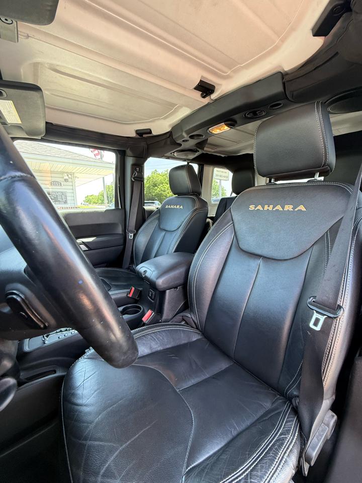 Jeep Wrangler Unlimited Sahara 4WD 2013