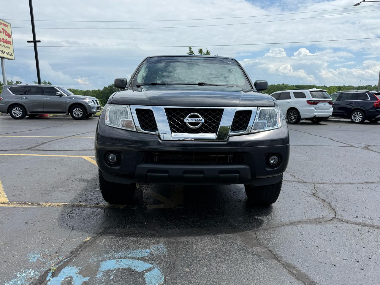 Nissan Frontier SV Crew Cab 4WD 2012