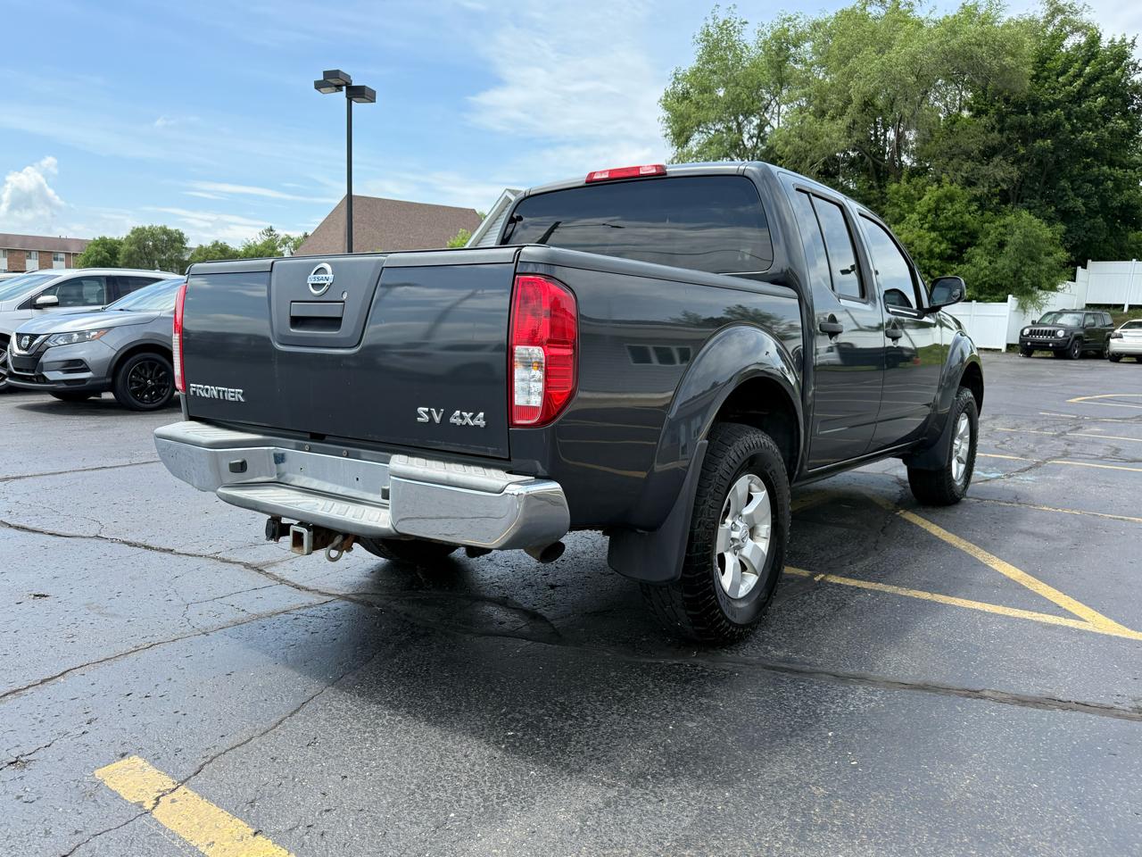 Nissan Frontier SV Crew Cab 4WD 2012