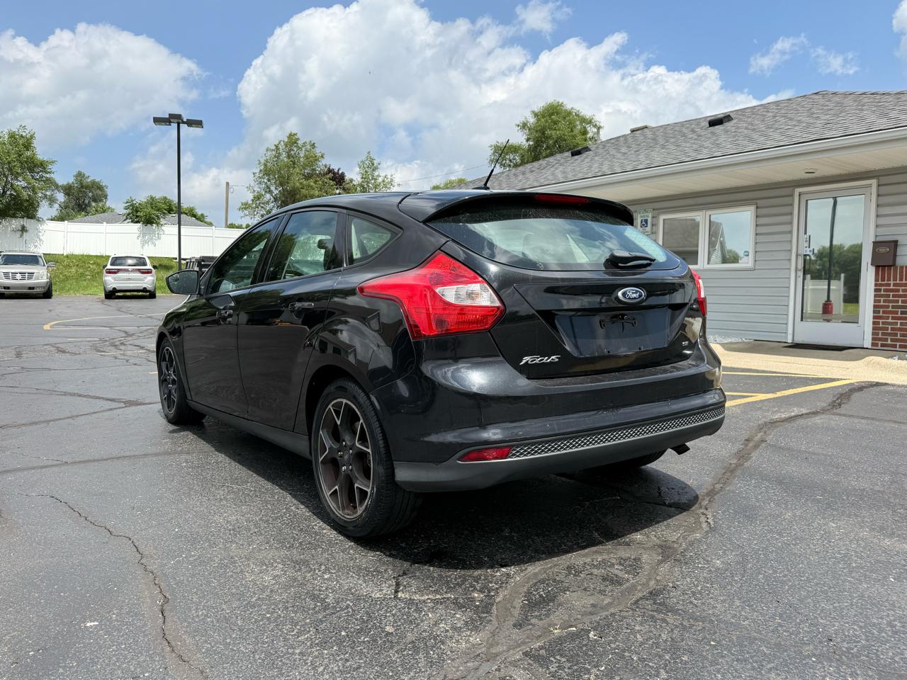 Ford Focus SE 2012