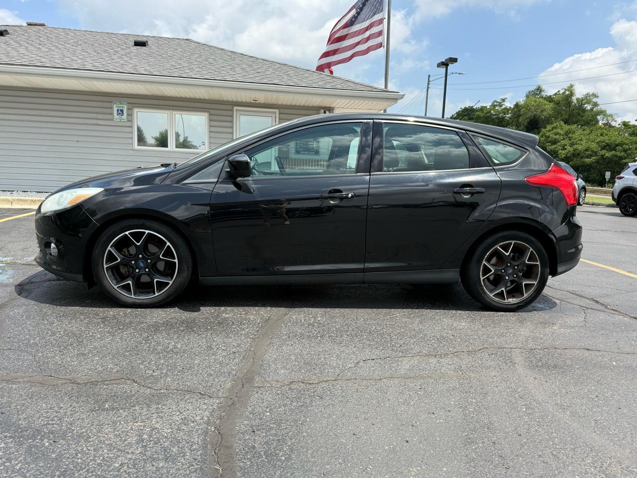 Ford Focus SE 2012