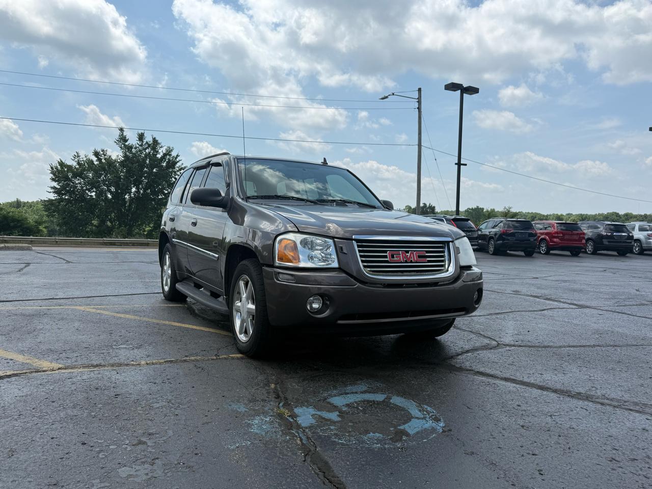 GMC Envoy SLE-1 4WD 2008