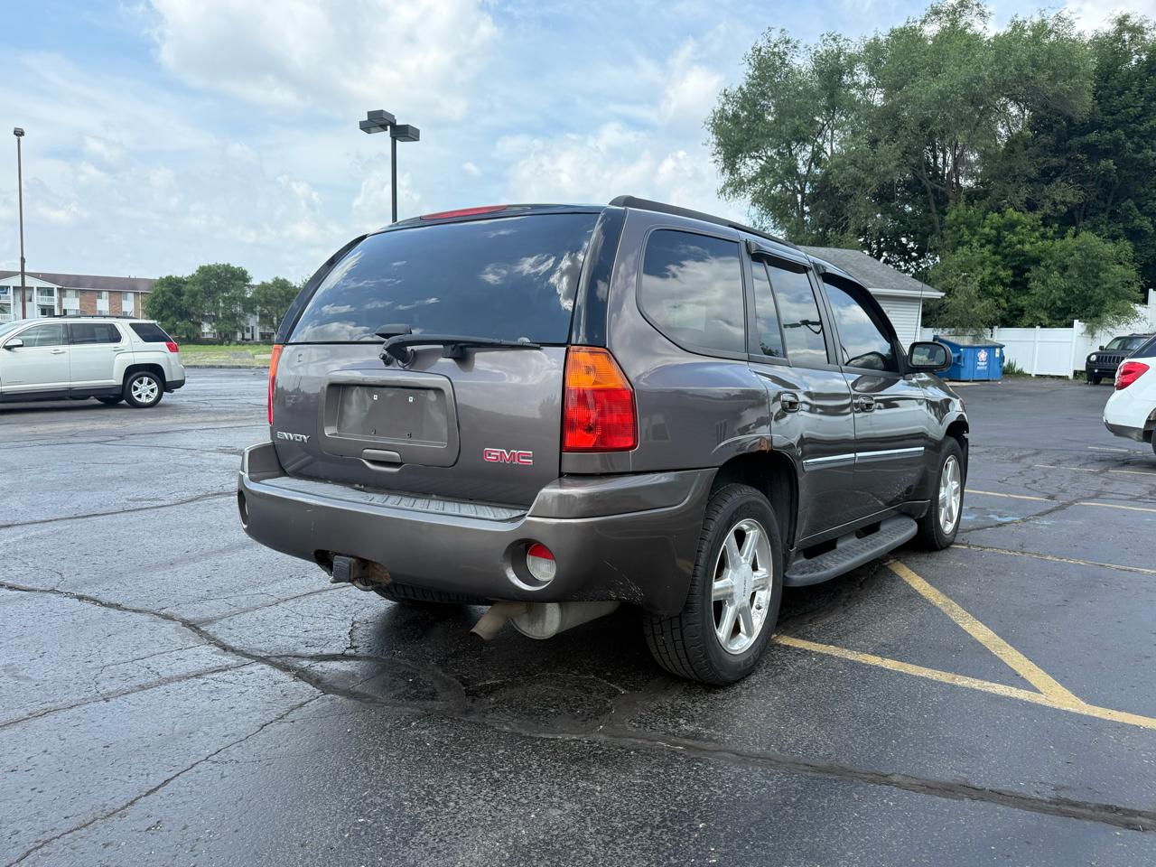 GMC Envoy SLE-1 4WD 2008