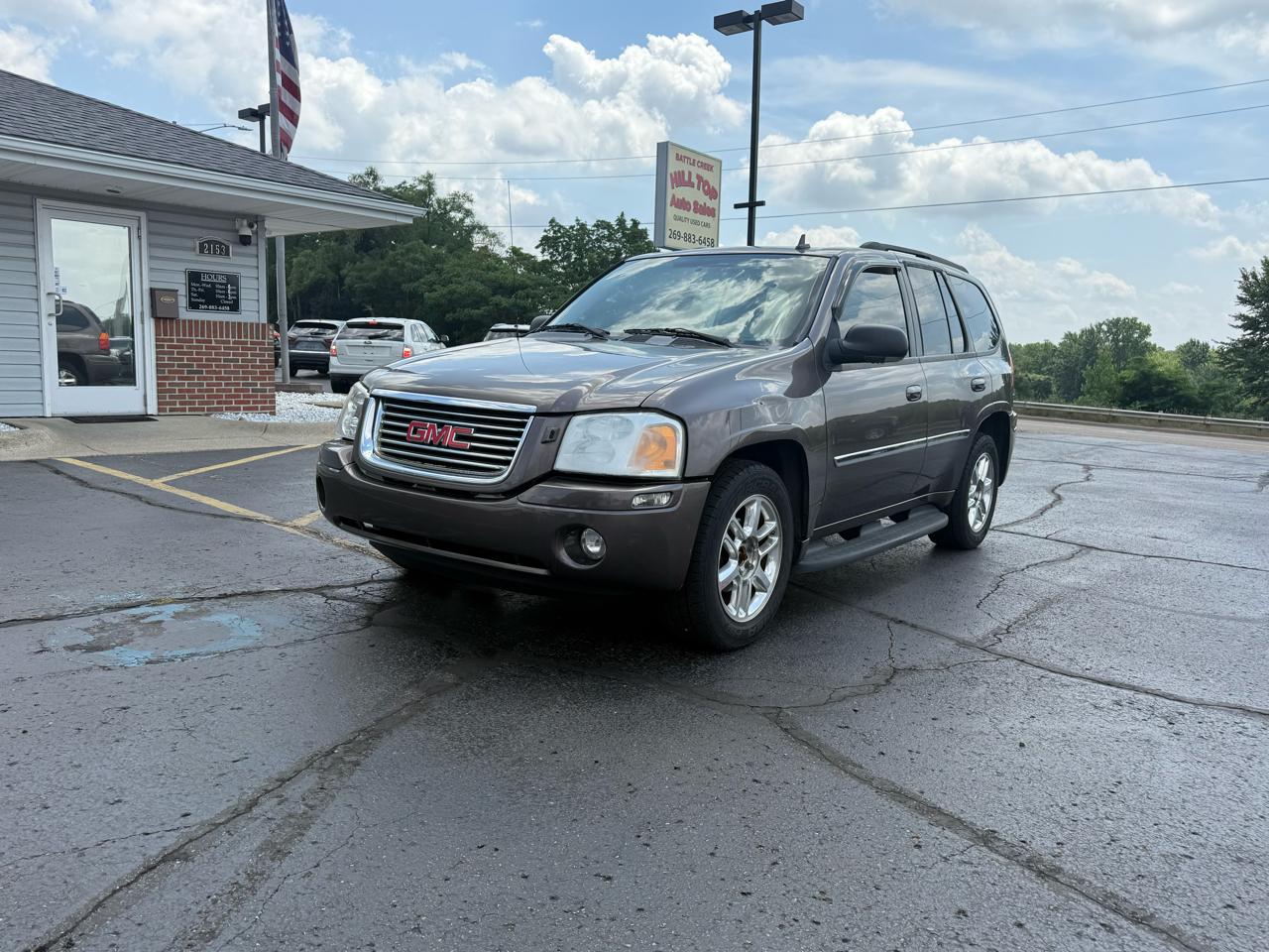 GMC Envoy SLE-1 4WD 2008