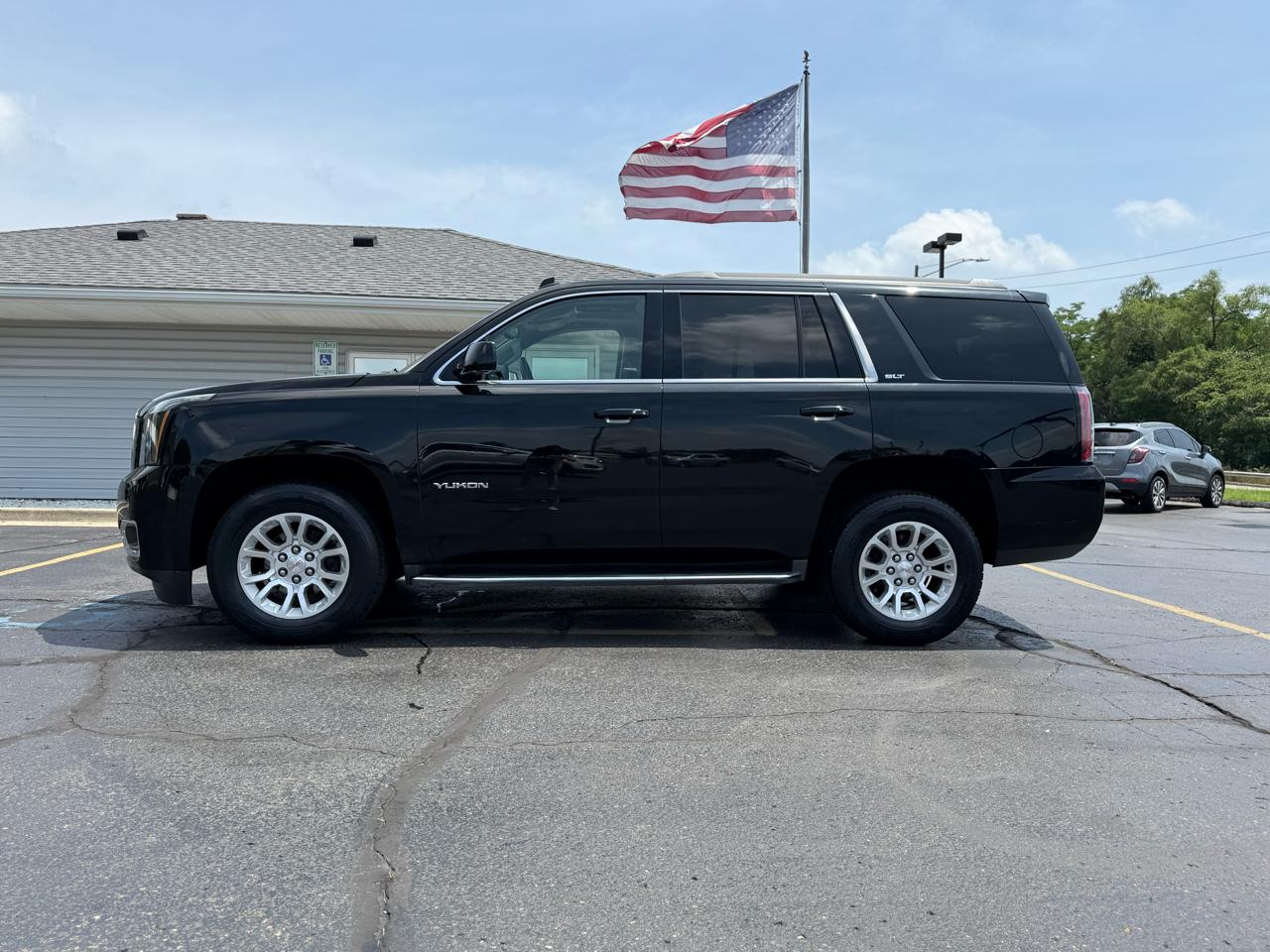 GMC Yukon SLT 4WD 2015
