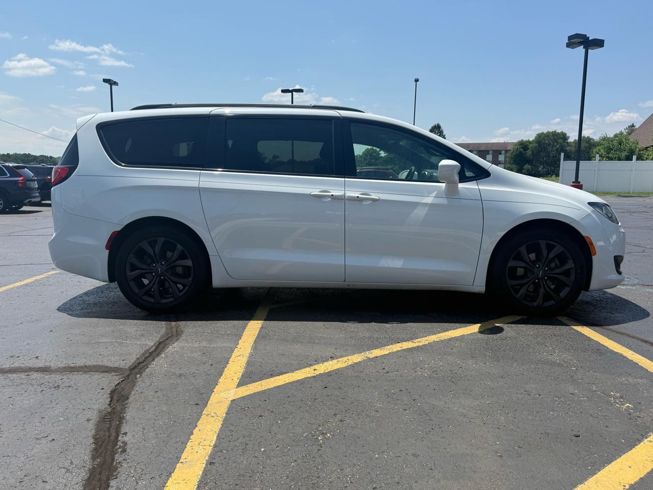 Chrysler Pacifica Touring-L 2018