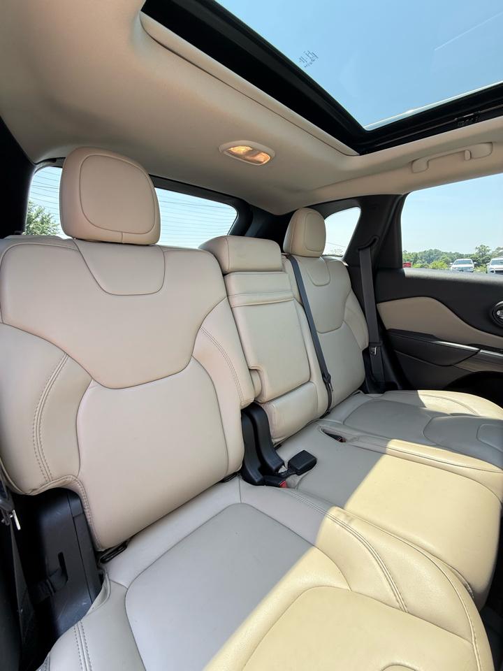 Jeep Cherokee Limited 4WD 2015