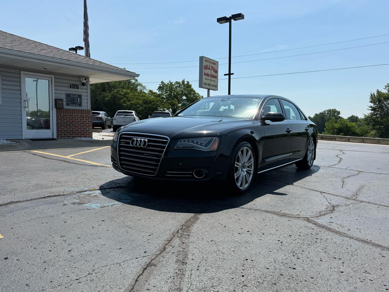 Audi A8 4.2L quattro 2012