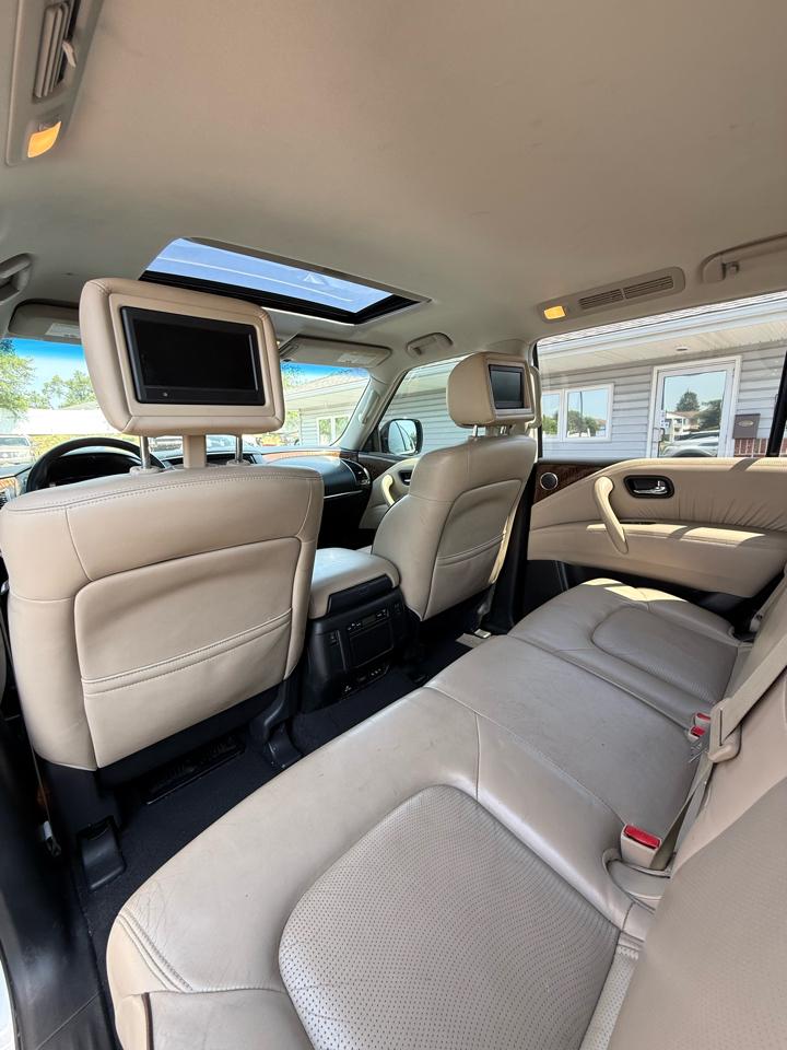 Nissan Armada SV AWD 2017
