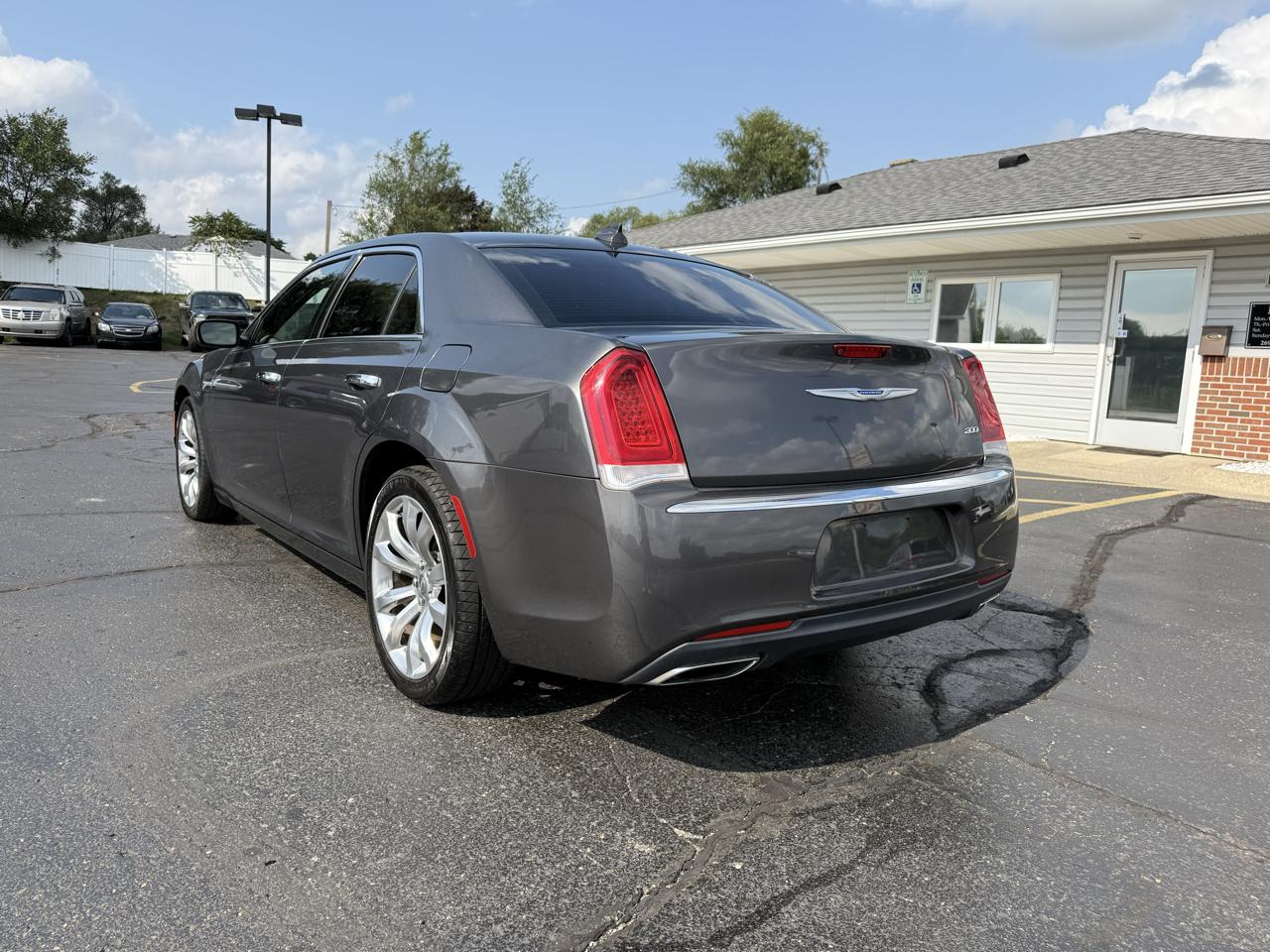 Chrysler 300 Limited RWD 2019