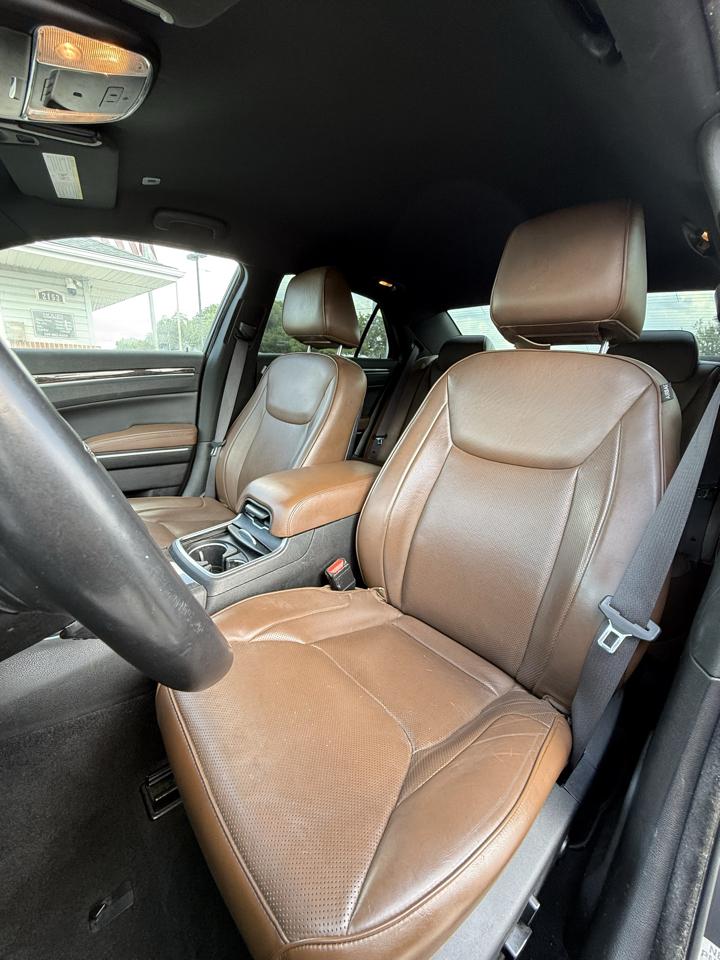 Chrysler 300 Limited RWD 2019