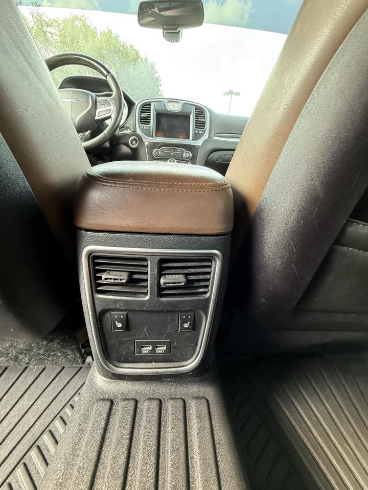 Chrysler 300 Limited RWD 2019