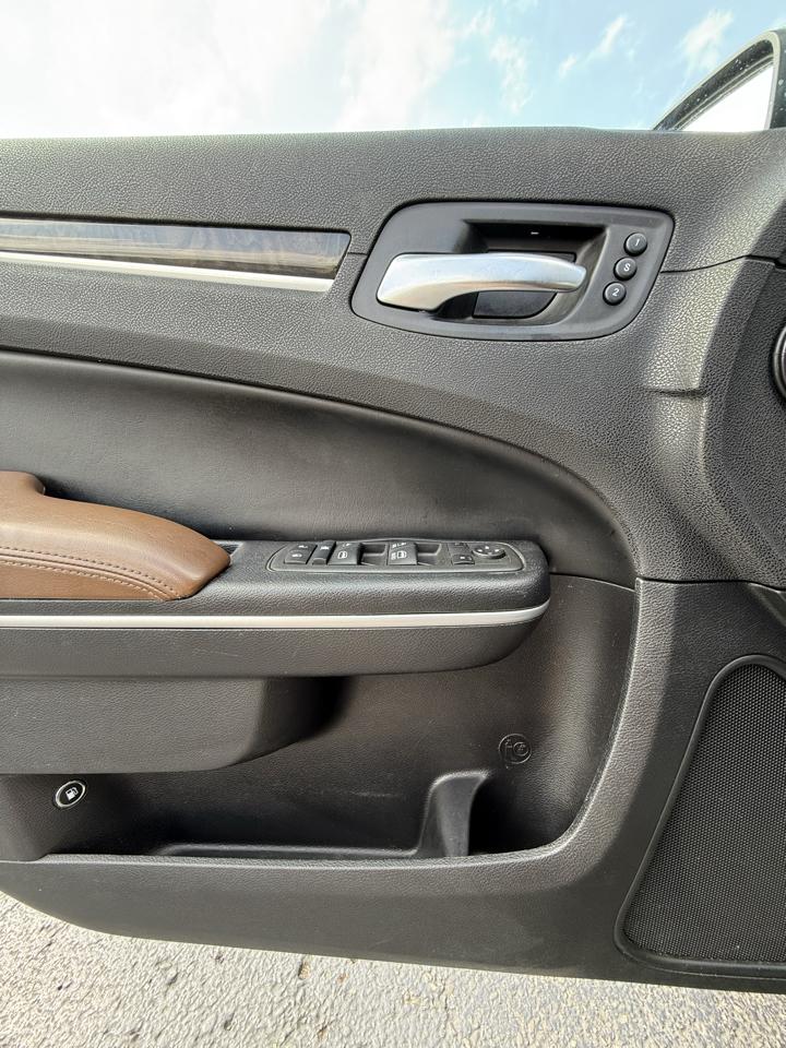 Chrysler 300 Limited RWD 2019