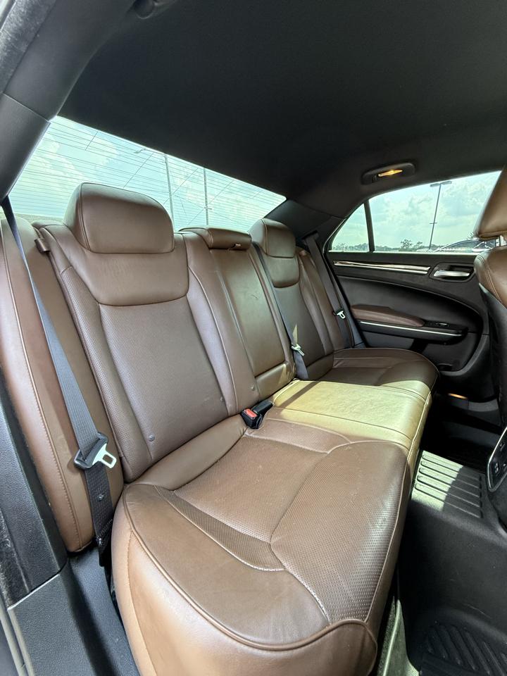 Chrysler 300 Limited RWD 2019