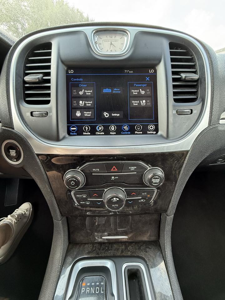 Chrysler 300 Limited RWD 2019