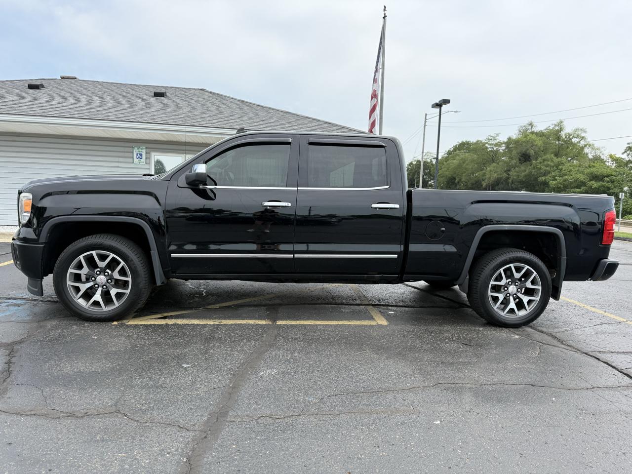 GMC Sierra 1500 4WD Crew Cab 143.5" SLT 2014