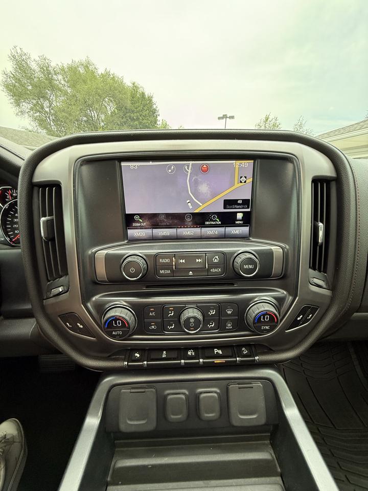 GMC Sierra 1500 4WD Crew Cab 143.5" SLT 2014