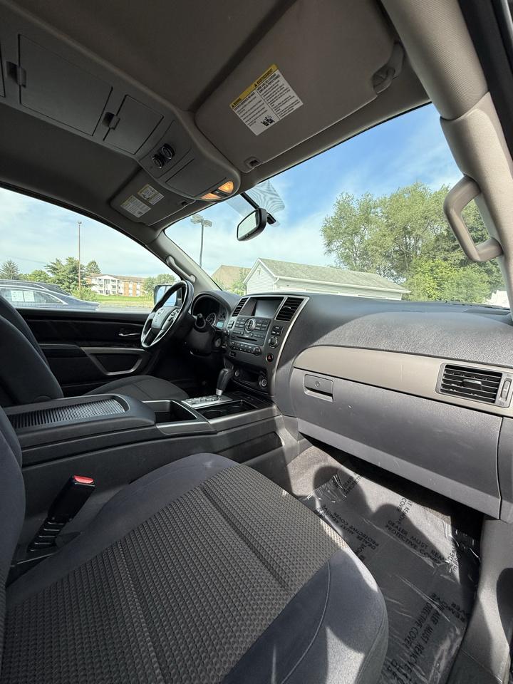 Nissan Armada 4WD 4dr Platinum *Ltd Avail* 2015