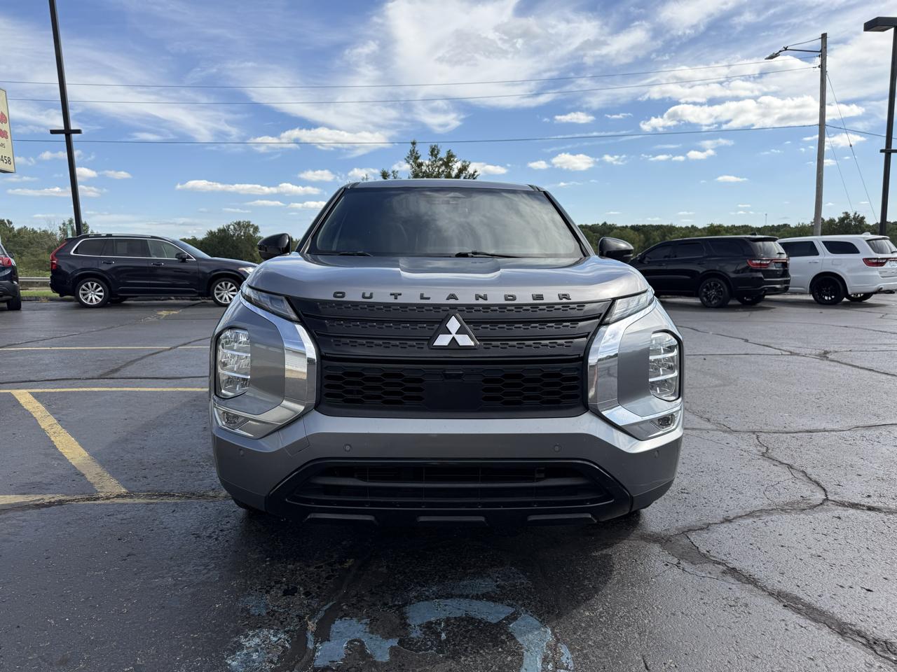 Mitsubishi Outlander SE FWD *Ltd Avail* 2022